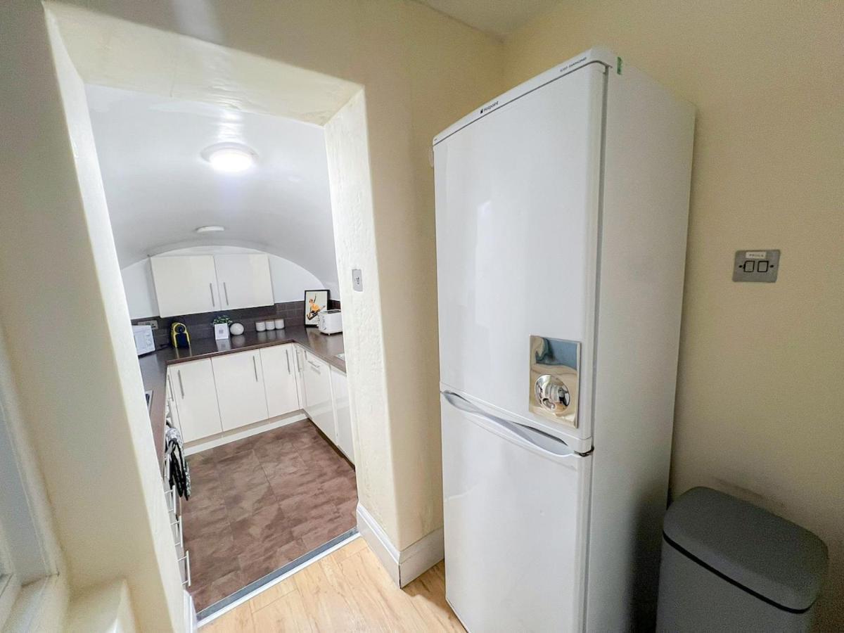 Apartment 3 Bedroom With Private Terrace In Pimlico, Westminster, Victoria *
